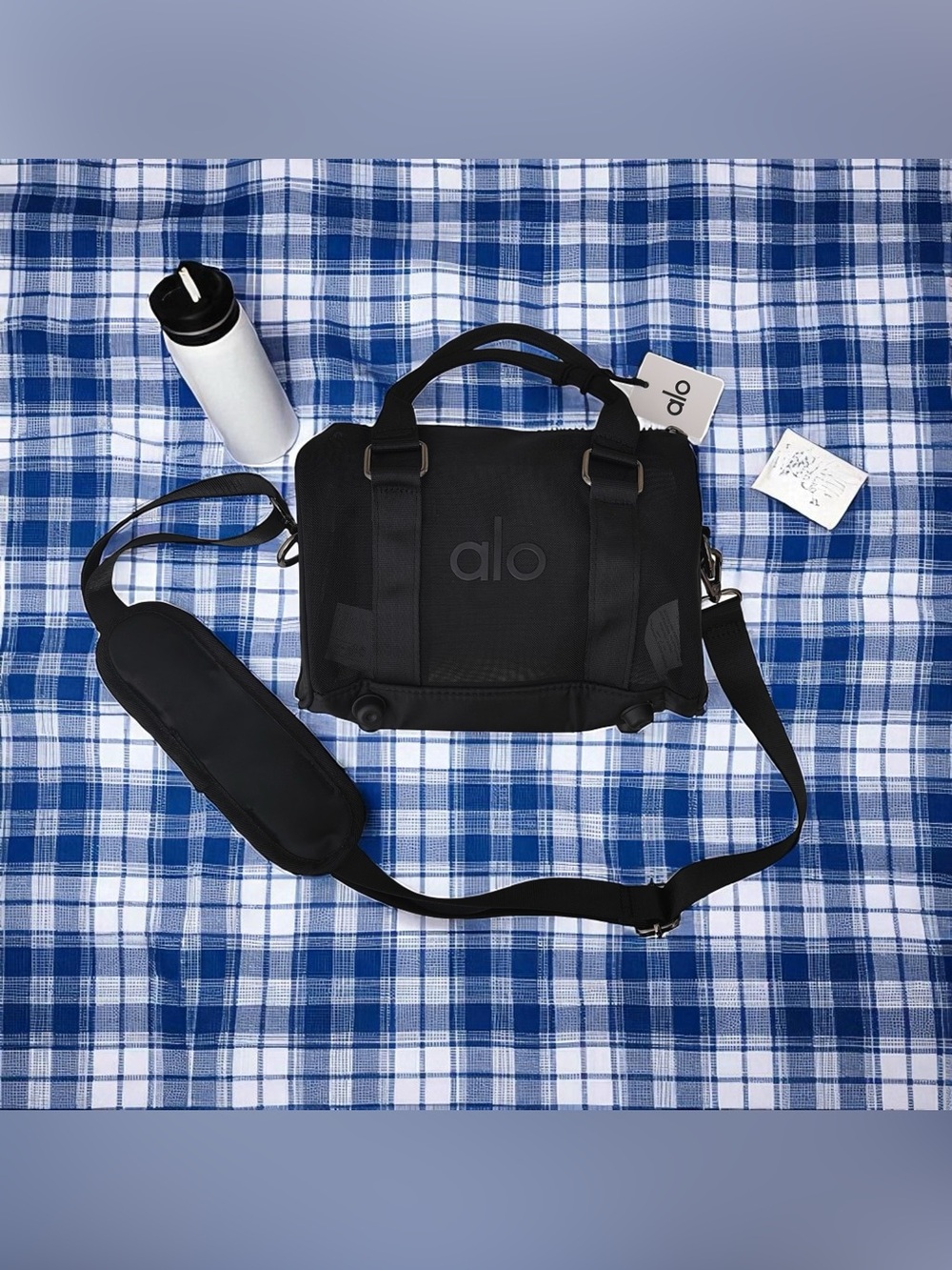 🌹ALO Yoga Black Messenger Mesh Crossbody Bag